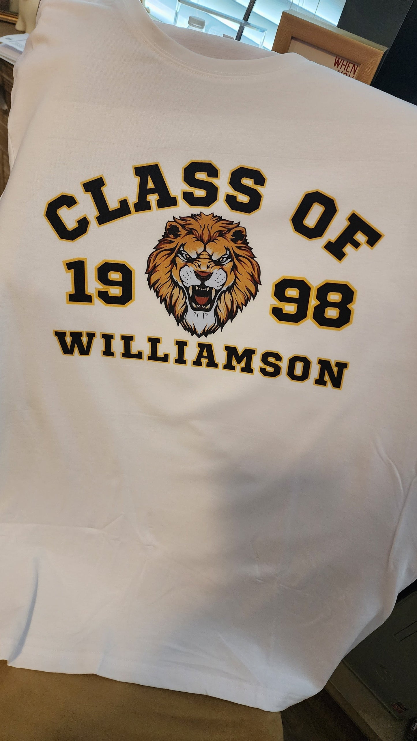 Class T-shirt with graduation year and mascot